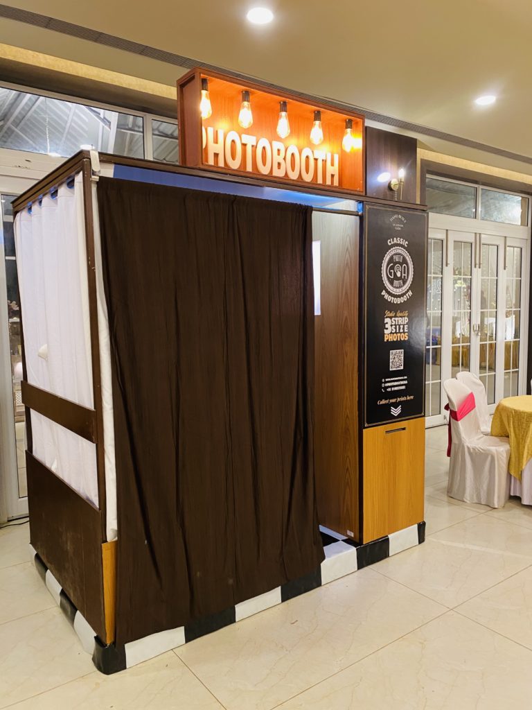 The Classic Booth